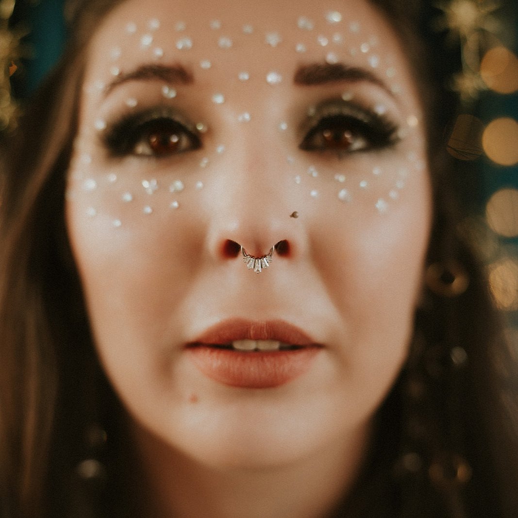 Aylin Gem Septum Ring